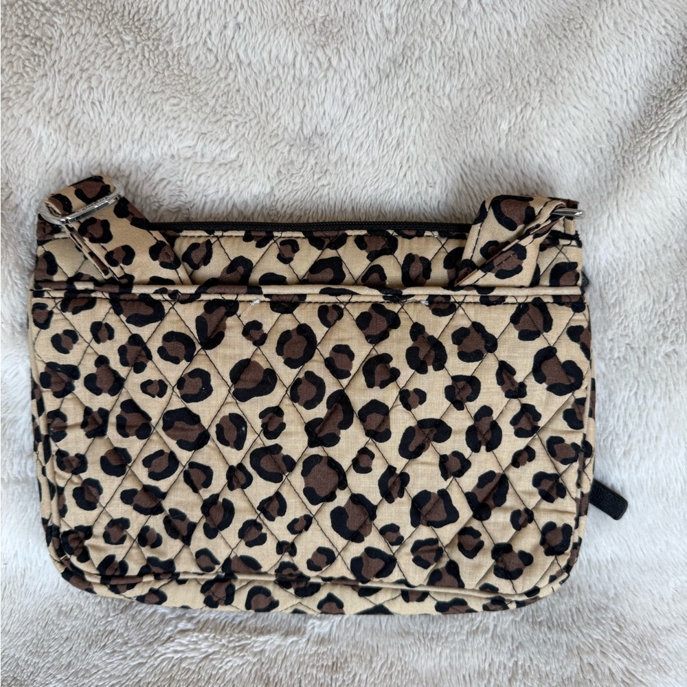 Vera Bradley Little Hipster in Leopard - Picture 2 of 3